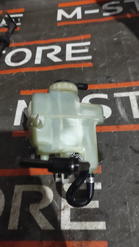 Бачок главного тормозного цилиндра, 340 рублей, Красноярск