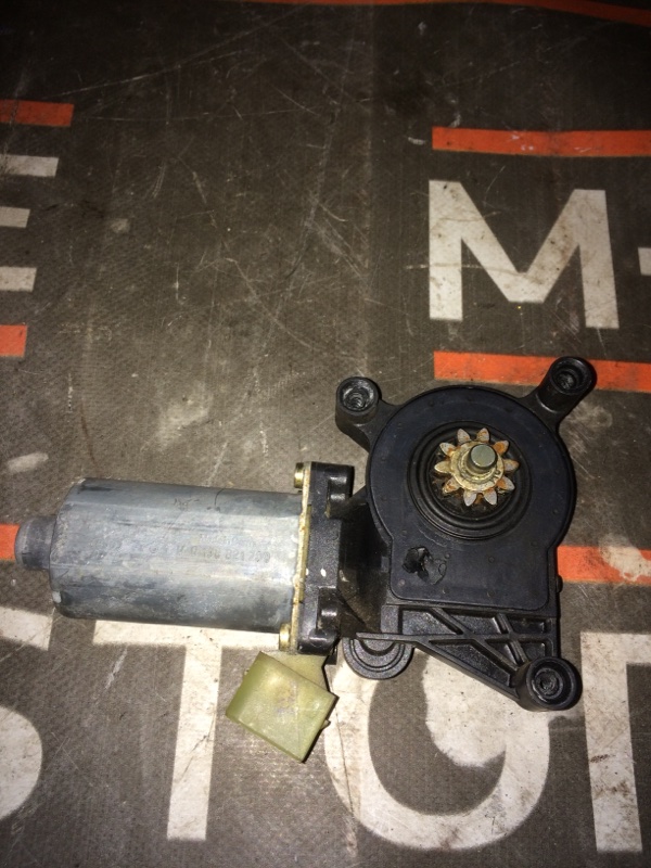 мотор стеклоподъемника, 670 рублей, Красноярск