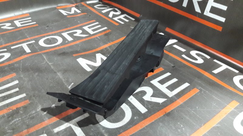 педаль газа, 500 рублей, Красноярск