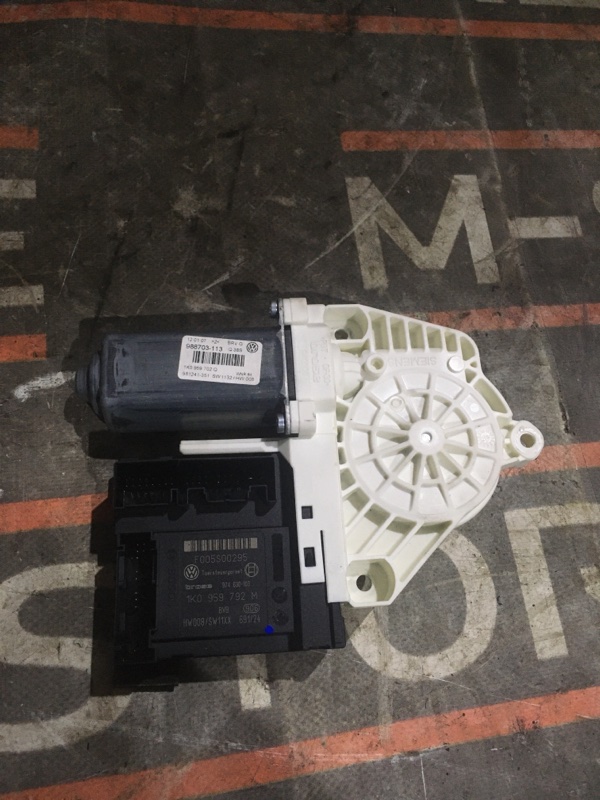 мотор стеклоподъемника, 670 рублей, Красноярск