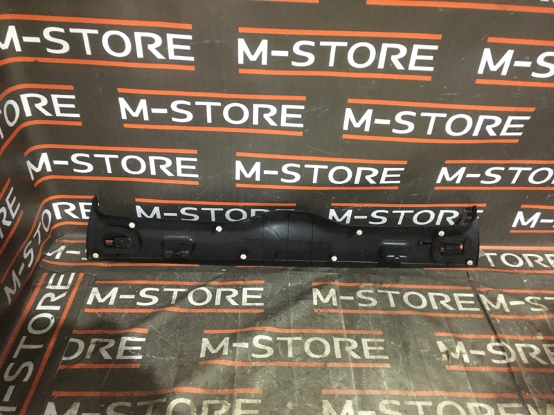 обшивка двери багажника, 670 рублей, Красноярск