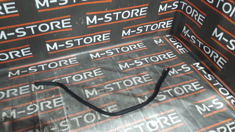 Уплотнитель капота, 450 рублей, Красноярск