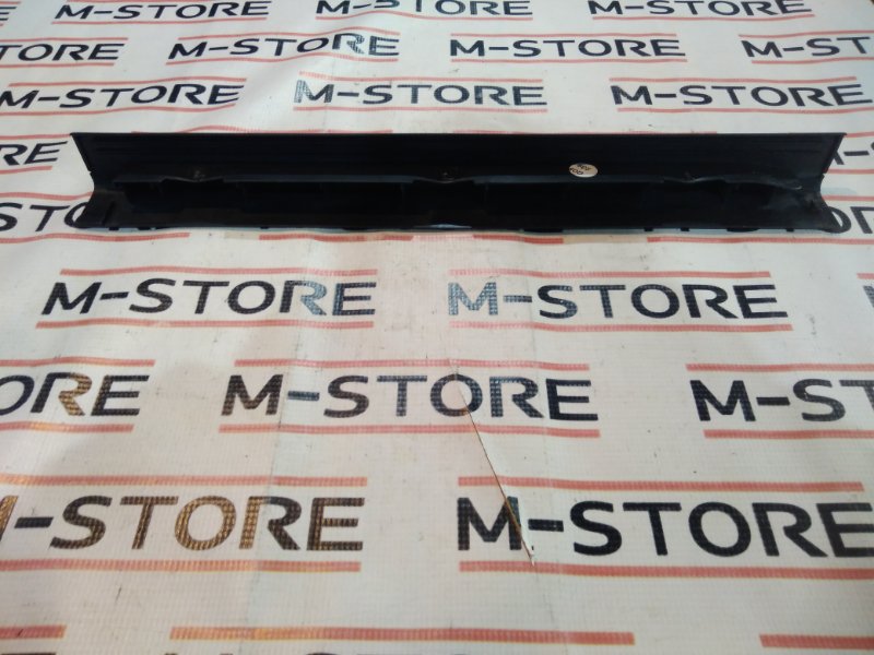 Накладка на порог салона, 300 рублей, Красноярск