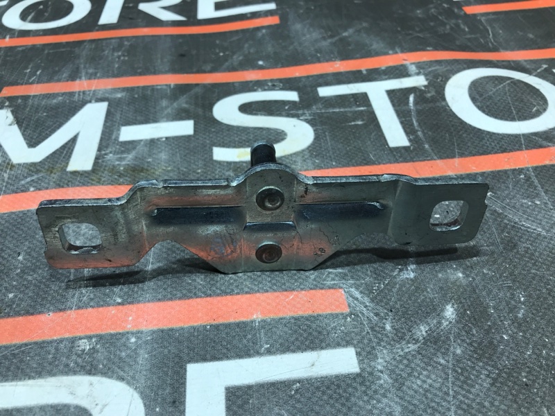 петля замка багажника, 350 рублей, Красноярск