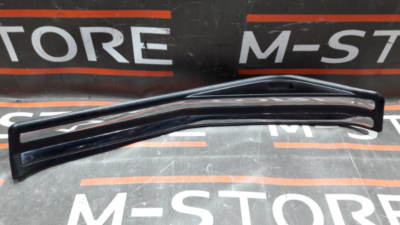 Накладка на порог салона, 350 рублей, Красноярск