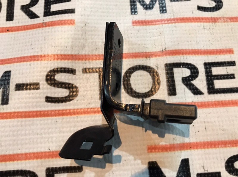 кронштейн обшивки багажника, 280 рублей, Красноярск