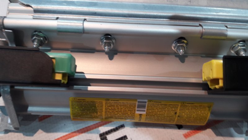 Подушка безопасности пассажирская, 1220 рублей, Красноярск