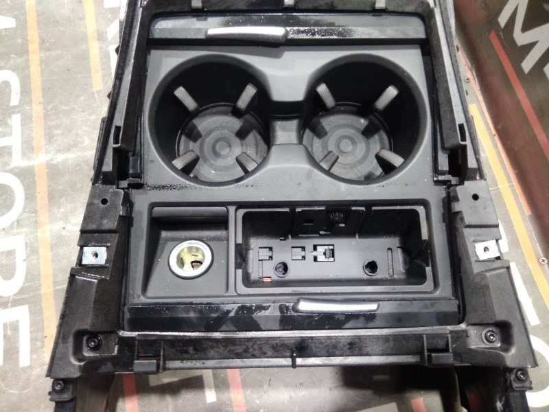 Консоль между сидений, 670 рублей, Красноярск