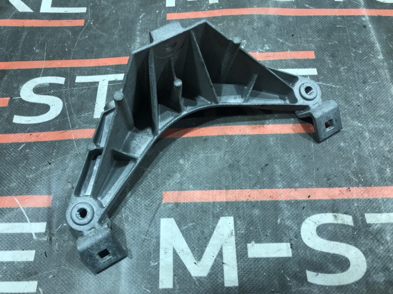 Кронштейн трапеции стеклоочистителя, 300 рублей, Красноярск