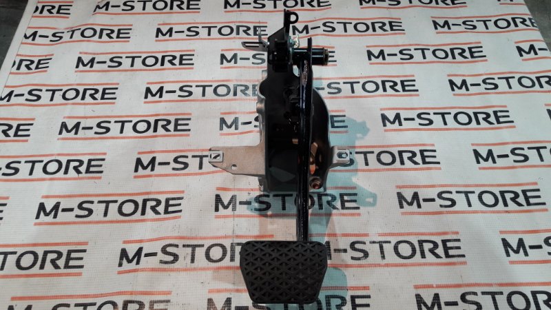 педаль тормоза, 480 рублей, Красноярск