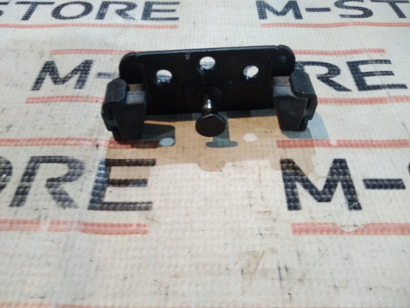 петля замка багажника, 350 рублей, Красноярск