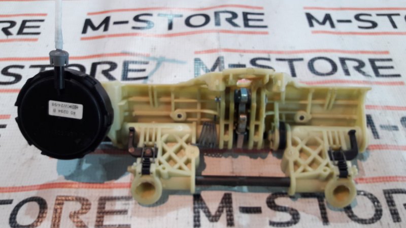 механизм складывания подголовника, 340 рублей, Красноярск