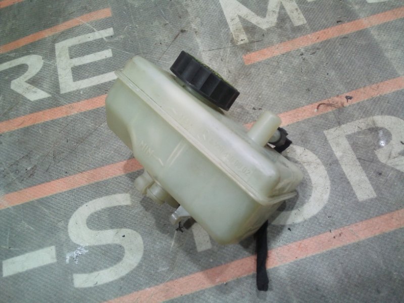 Бачок главного тормозного цилиндра, 340 рублей, Красноярск