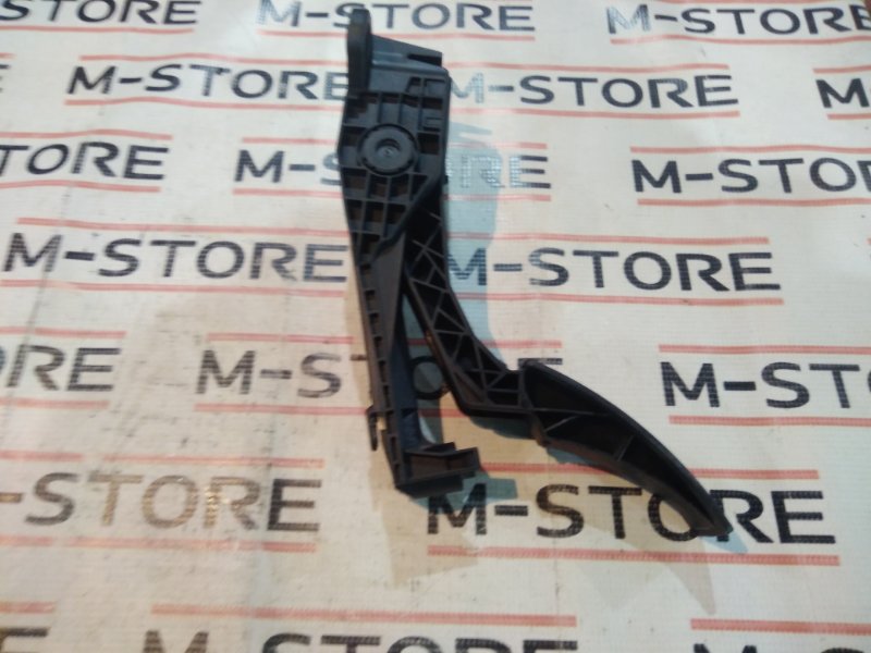 педаль газа, 1000 рублей, Красноярск