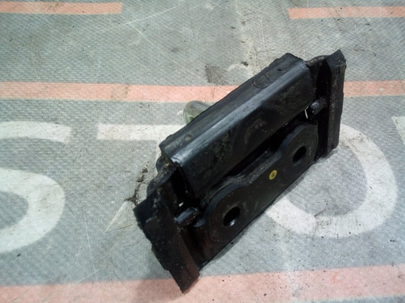 петля замка багажника, 350 рублей, Красноярск