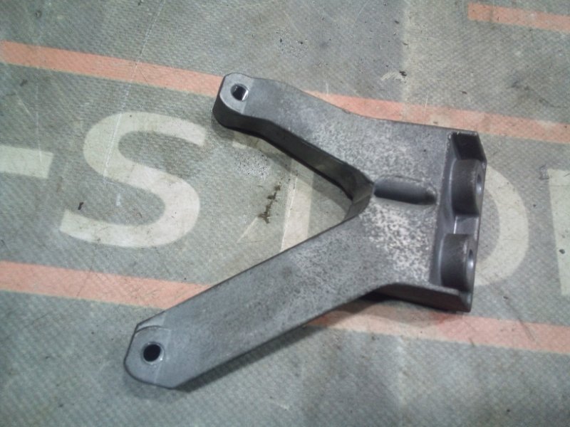 Кронштейн впускного коллектора, 340 рублей, Красноярск