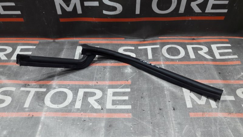 Уплотнитель капота, 340 рублей, Красноярск