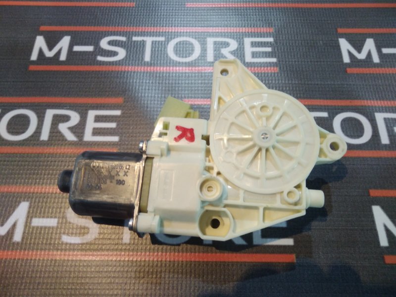 мотор стеклоподъемника, 670 рублей, Красноярск