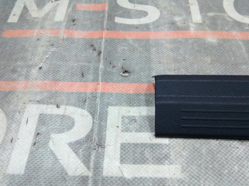 Накладка на порог салона, 300 рублей, Красноярск