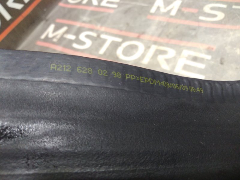 Уплотнитель капота, 630 рублей, Красноярск