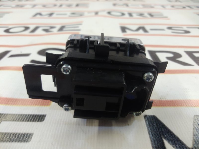 кнопка стеклоподъемника, 540 рублей, Красноярск