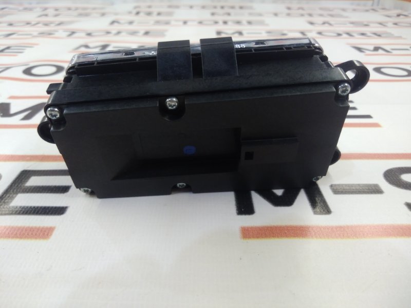 Блок управления стеклоподъемниками, 1000 рублей, Красноярск