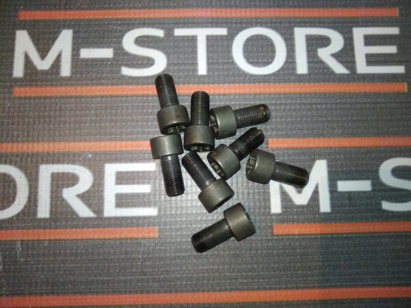 болт, 100 рублей, Красноярск