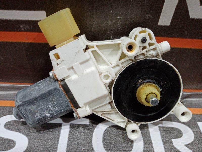 мотор стеклоподъемника, 670 рублей, Красноярск