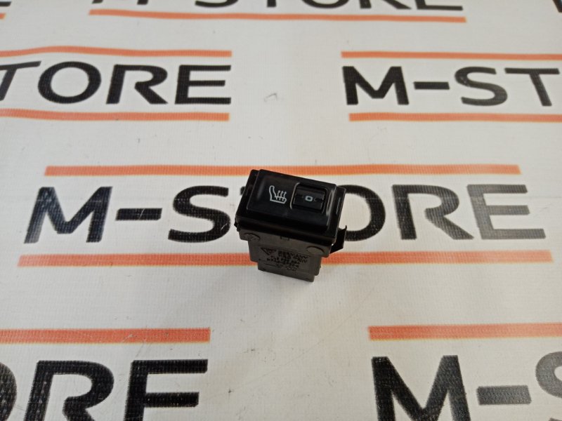 Кнопка подогрева сидений, 300 рублей, Красноярск