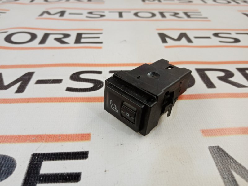 Кнопка подогрева сидений, 300 рублей, Красноярск