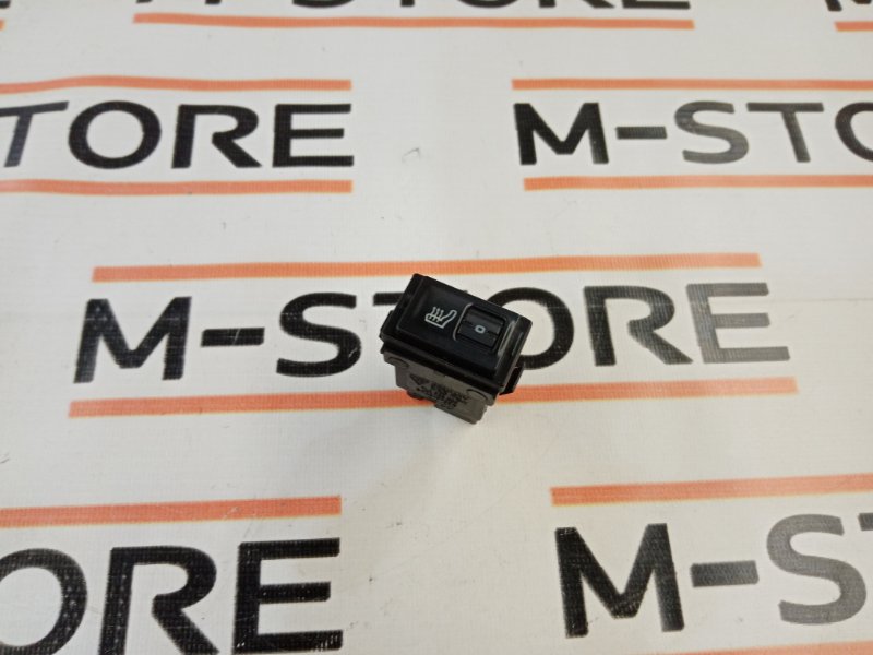 Кнопка подогрева сидений, 300 рублей, Красноярск