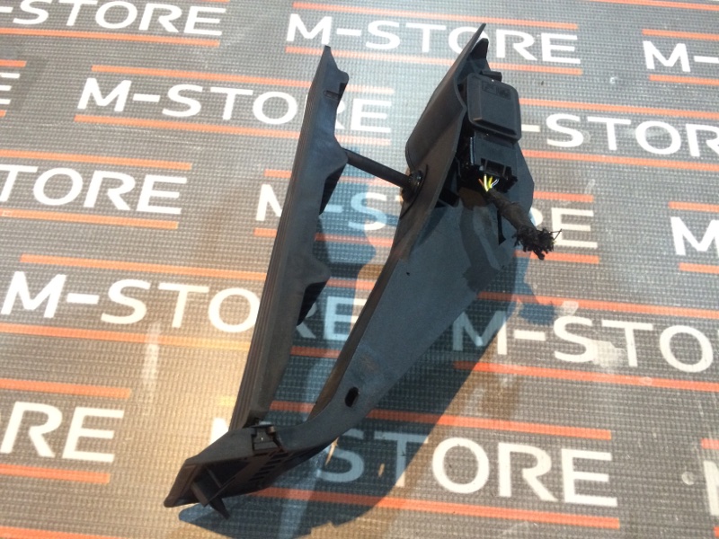 педаль газа, 500 рублей, Красноярск