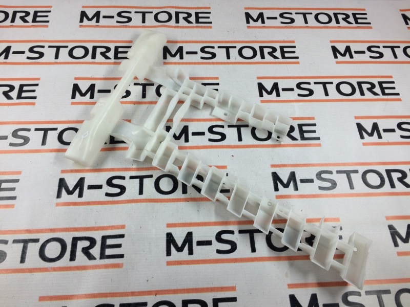 Кронштейн обшивки салона, 280 рублей, Красноярск