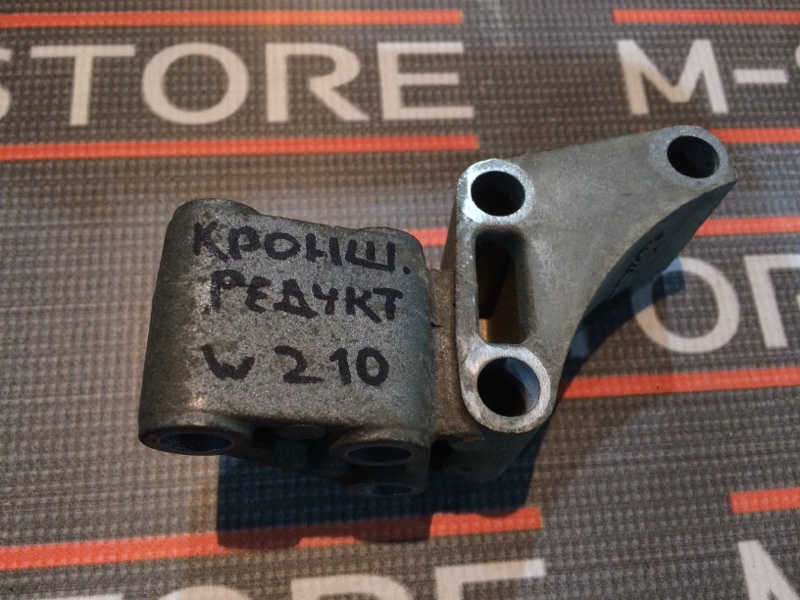 кронштейн редуктора, 450 рублей, Красноярск