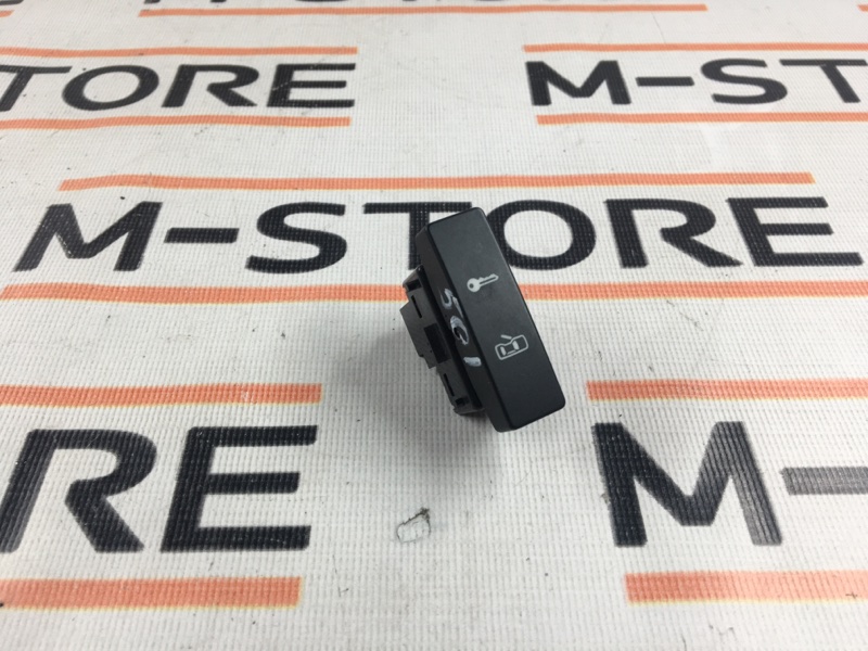 Кнопка центрального замка, 100 рублей, Красноярск