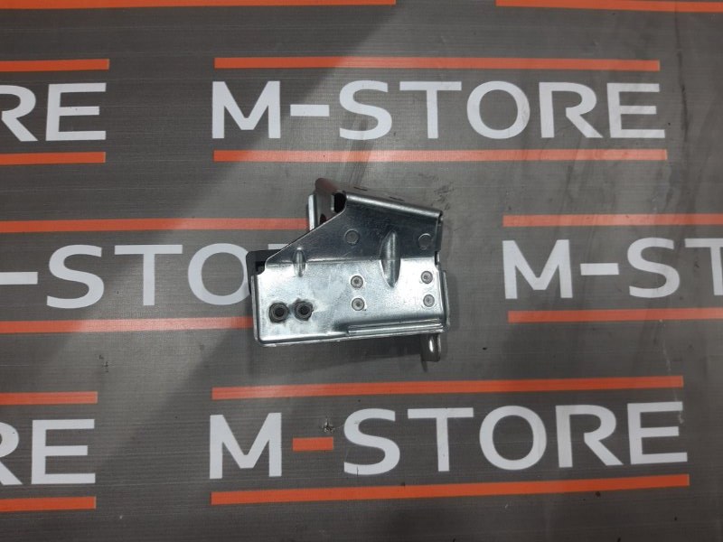 Кронштейн полки багажника, 300 рублей, Красноярск