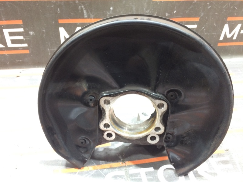 кулак поворотный, 2000 рублей, Красноярск