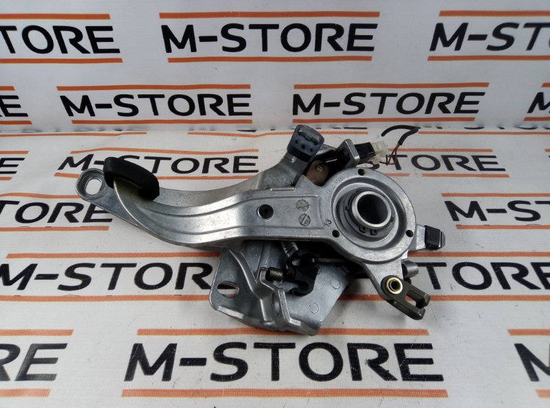 Педаль стояночного тормоза, 670 рублей, Красноярск