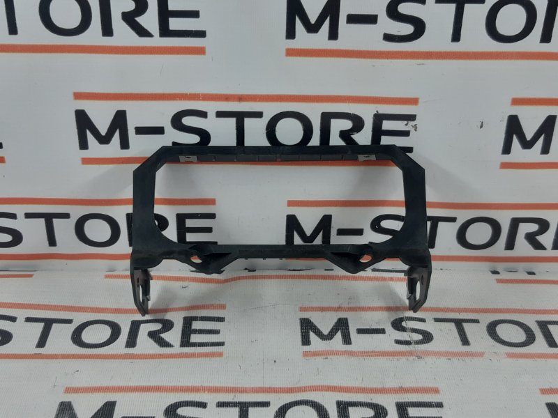 кронштейн центральной консоли, 280 рублей, Красноярск