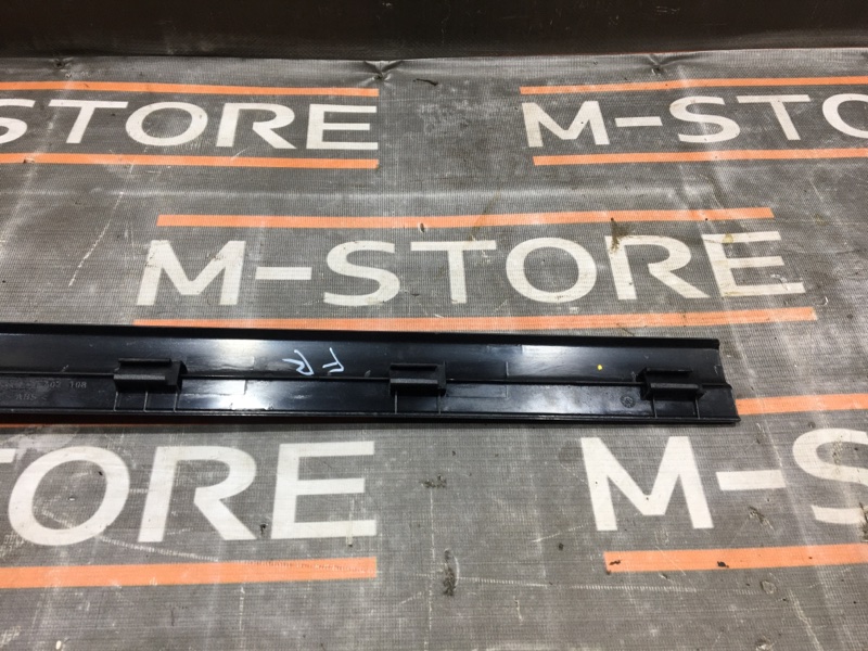 Накладка на порог салона, 330 рублей, Красноярск