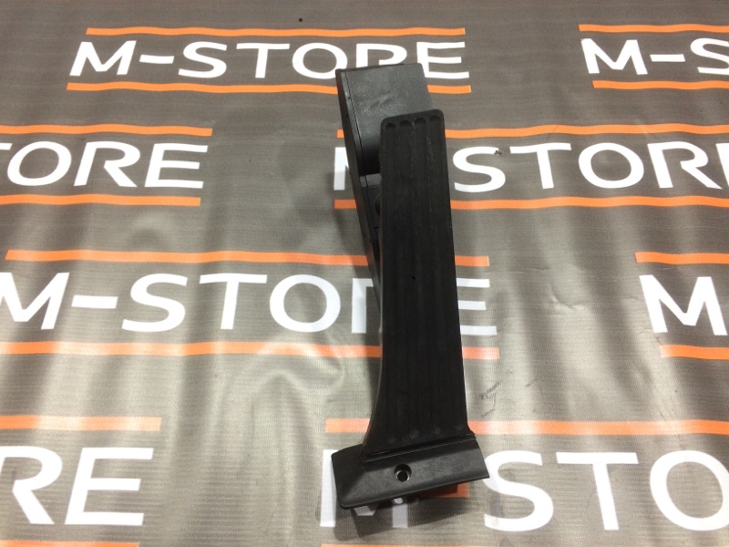 педаль газа, 500 рублей, Красноярск