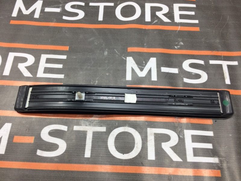 Накладка на порог салона, 350 рублей, Красноярск