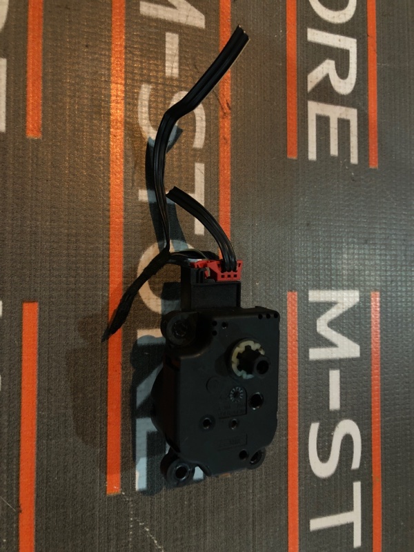 привод заслонки отопителя, 240 рублей, Красноярск