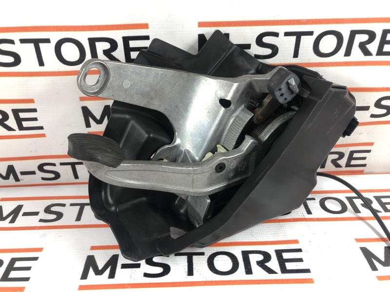 педаль тормоза, 350 рублей, Красноярск