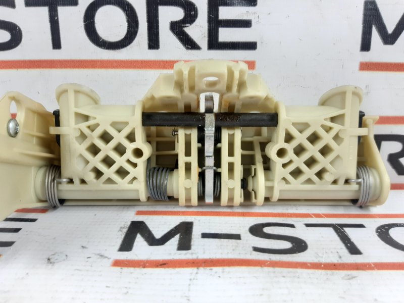 механизм складывания подголовника, 340 рублей, Красноярск