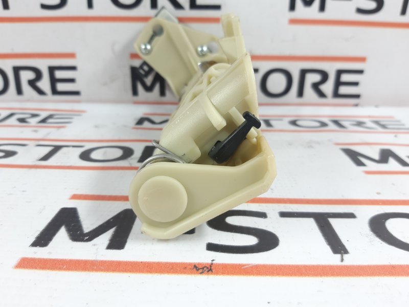 механизм складывания подголовника, 340 рублей, Красноярск