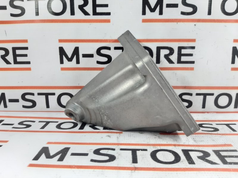 Кронштейн подушки двигателя, 930 рублей, Красноярск