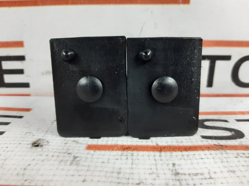 Кронштейн полки багажника, 340 рублей, Красноярск