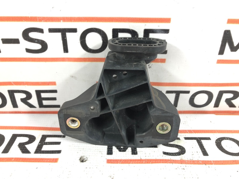 крепление бампера, 380 рублей, Красноярск