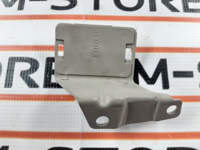 кронштейн, 300 рублей, Красноярск